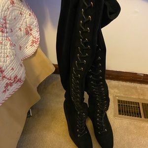 Tough length boot heels